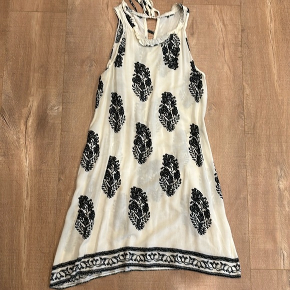 Free with bundle Block hand print black and white dress cover up - Picture 1 of 4